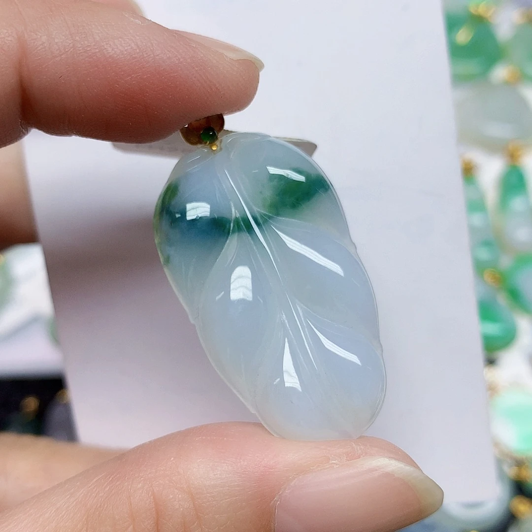 翡翠18K金镶嵌颈饰4578853