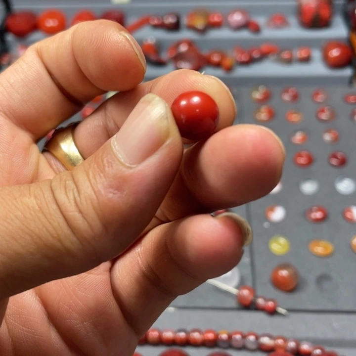 美***王南红玛瑙圆珠未镶嵌