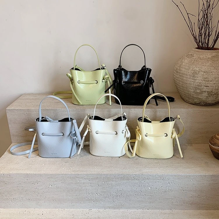 双根手机袋单肩纯色小众磁扣斜挎包小包包网红韩版洋气时尚百搭