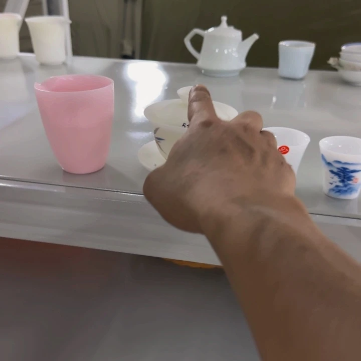 斌***如图51号➕97杯子两个➕粉色公道杯