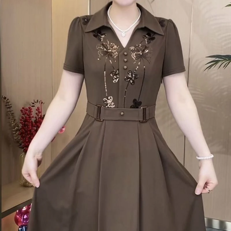 2025年新款中年妈妈时尚高档亮片冰丽丝连衣裙洋气遮肚子显瘦裙子