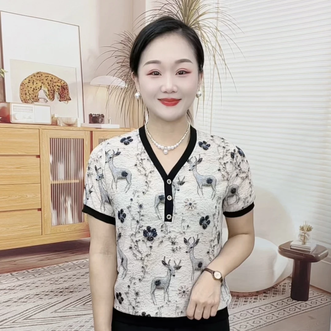 妈妈装V领流行欧若拉时尚潮牌中老年女装宽松独特漂亮潮牌短袖