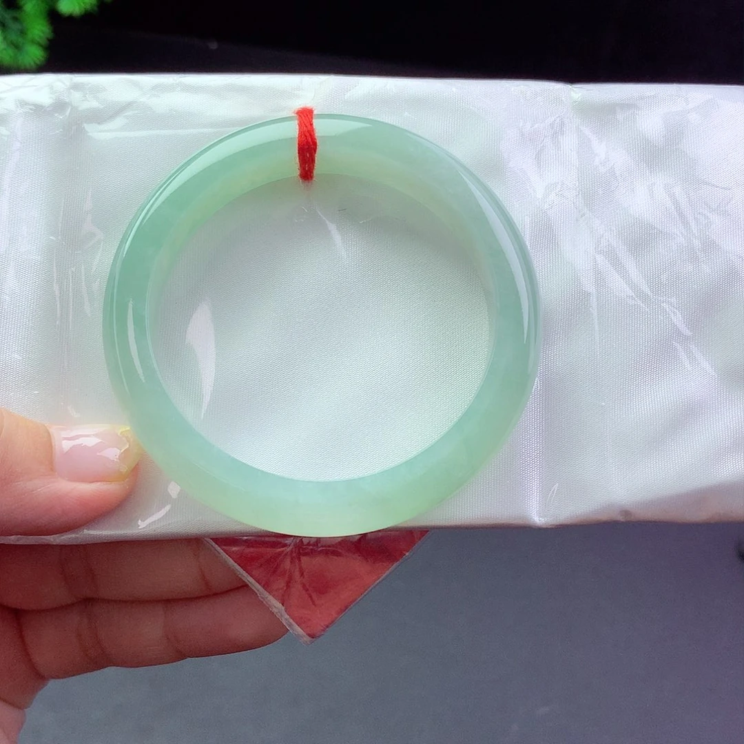 【闪购商品】翡翠手镯未镶嵌a 063000