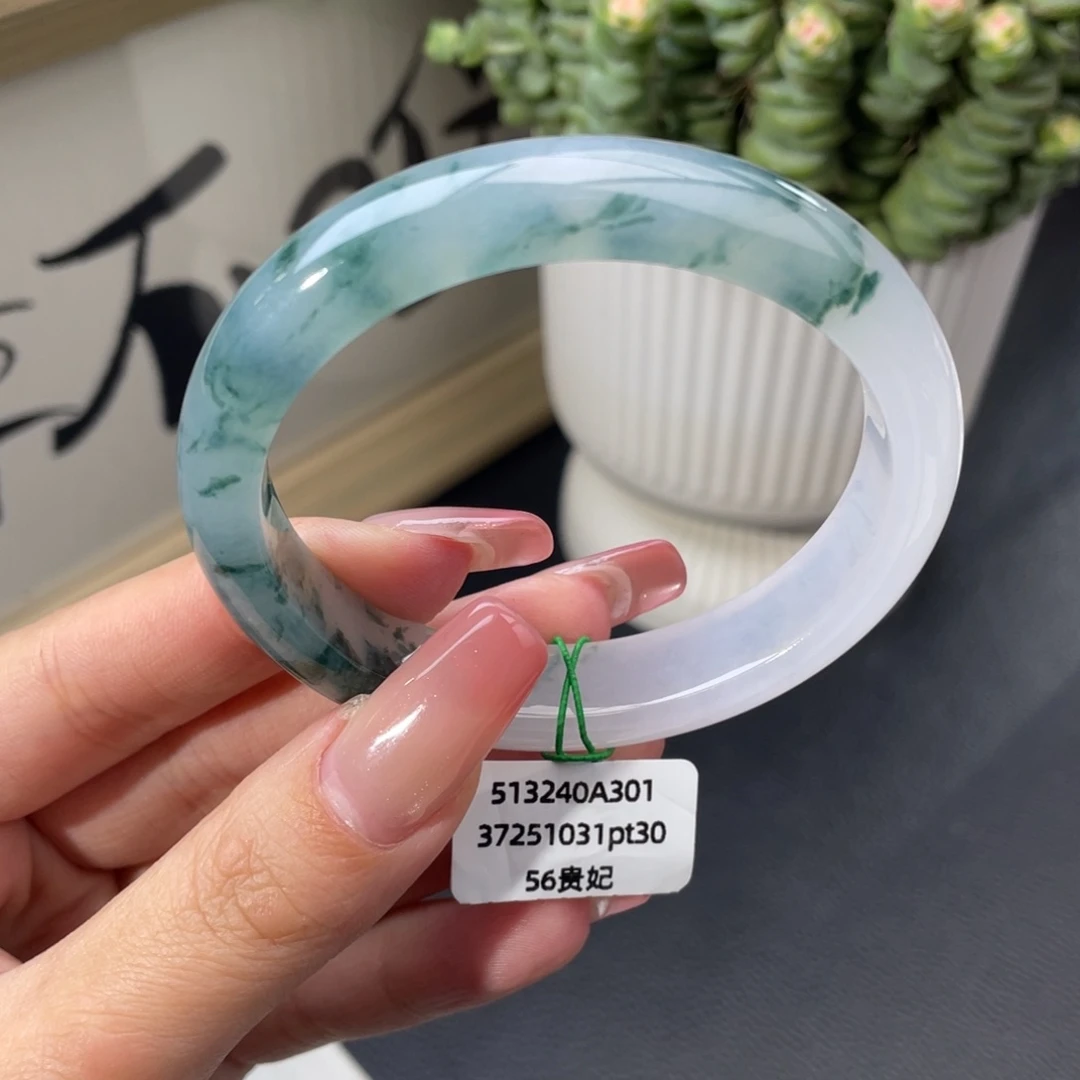 翡翠未镶嵌手镯贵妃56冰胶飘花 完整度高