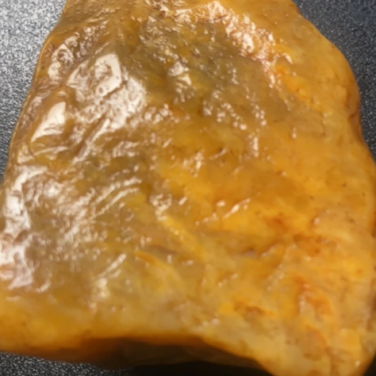 昌化田黄原石晶莹剔透