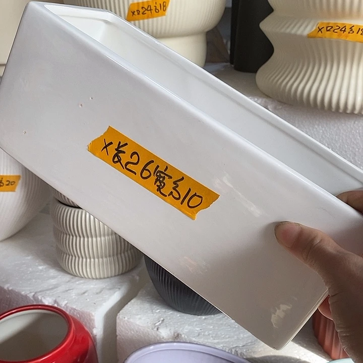 摆件陶盆有孔 瑕疵介意勿拍