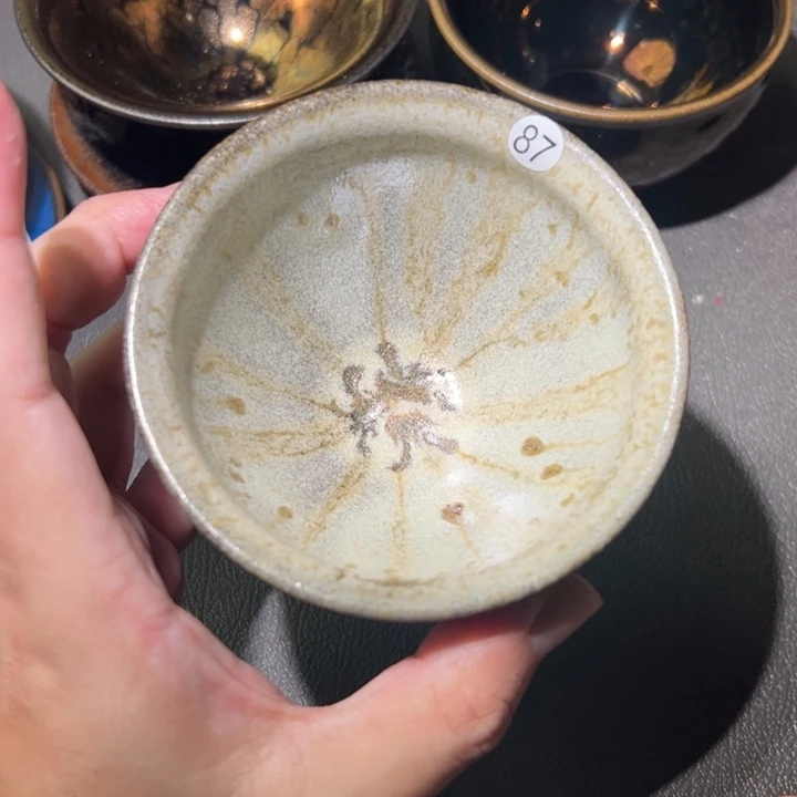 茶盏我想和她好好聊聊心里