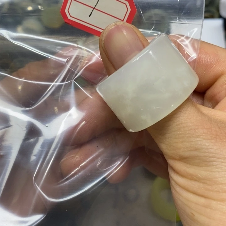 蛇纹石玉未镶嵌戒指余****O