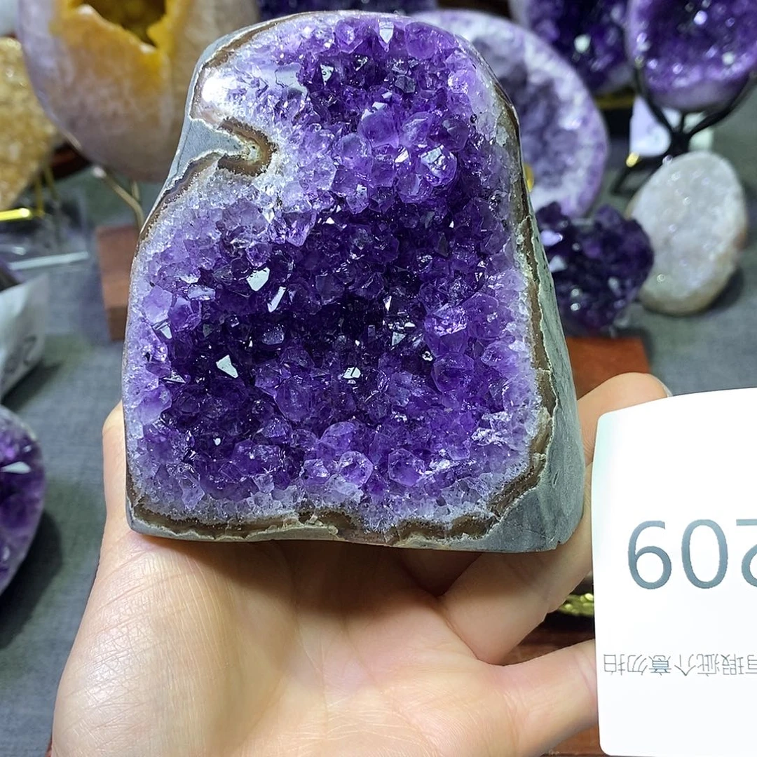 未镶嵌紫晶珠宝半成品