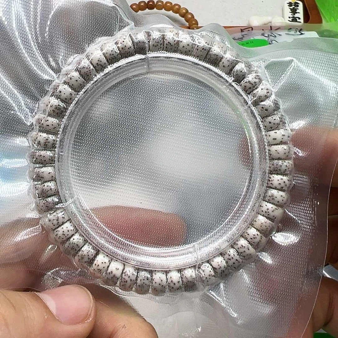 星月菩提手串76传说卡姿兰大眼睛星月菩提单圈9片片