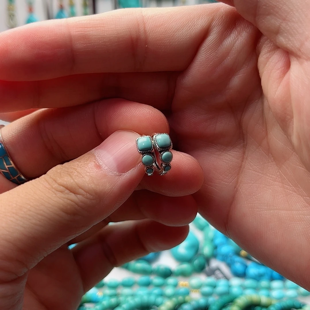 未镶嵌绿松石珠宝奇石