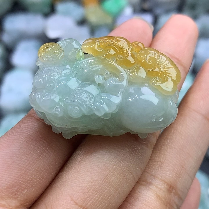 翡翠未镶嵌颈饰天然缅甸翡翠