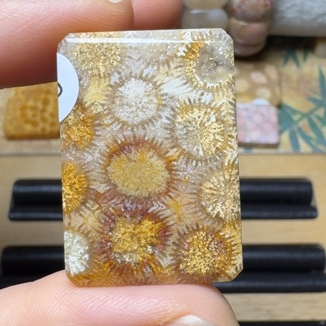 硅化玉彩烟花未镶嵌