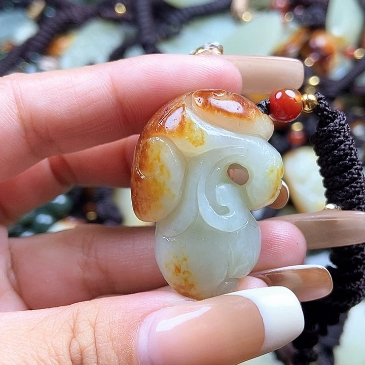 和田玉颈饰未镶嵌