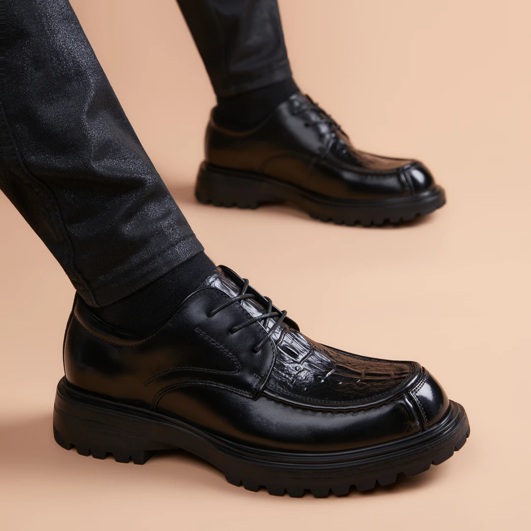 男皮鞋新款透气黑色潮流英伦风韩版百搭结婚厚底商务系带休闲男鞋