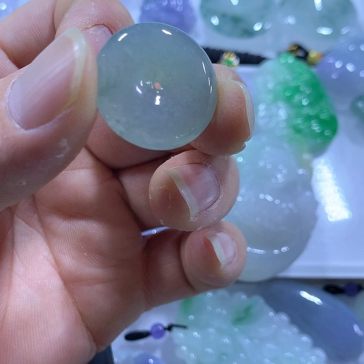 翡翠未镶嵌颈饰天然翡翠A货吊坠
