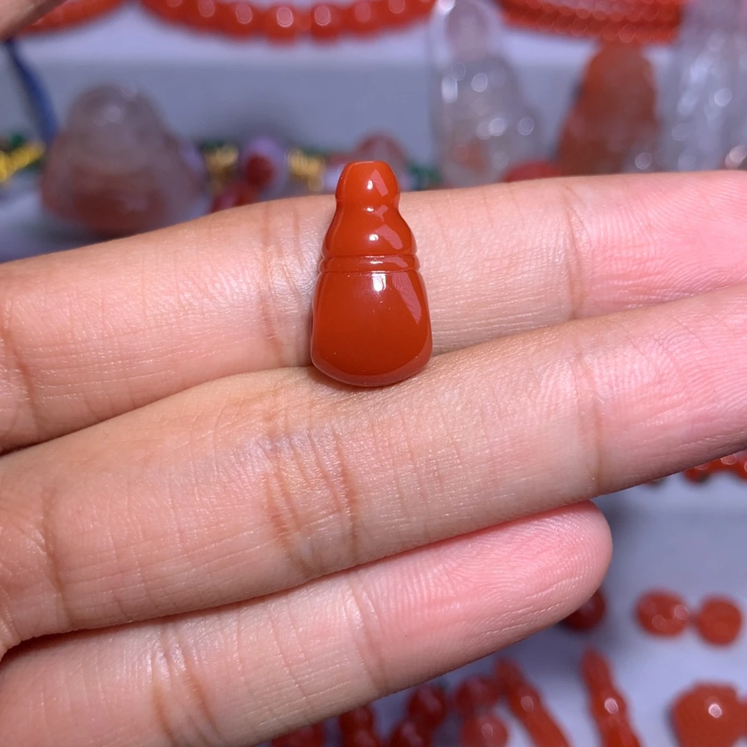 未镶嵌柿子锦满色肉9.7三通干净南红玛瑙