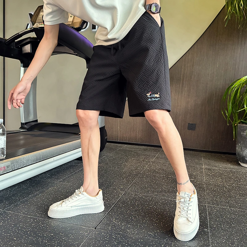 泡泡纱刺绣腊肠狗短裤男士夏季薄款五分休闲沙滩裤男装中裤子外穿