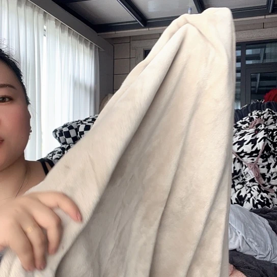 羊驼毛法兰绒米色100×120双层微瑕