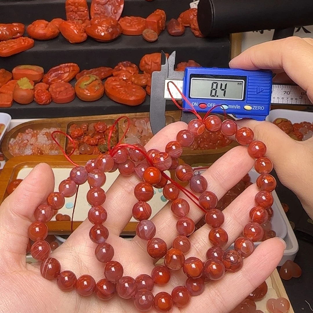 不***疵南红玛瑙未镶嵌颈饰