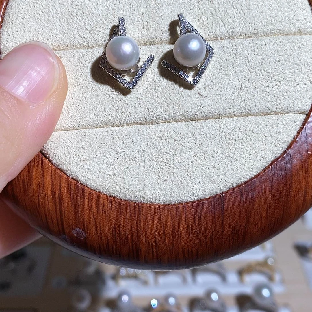 银S925镶嵌淡水珍珠耳饰