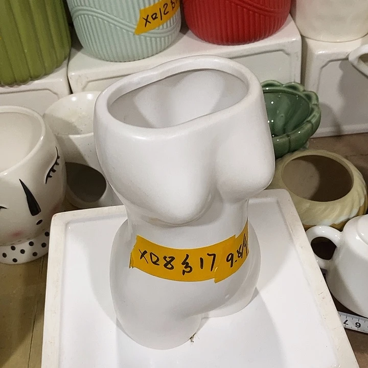 摆件陶盆有孔 瑕疵介意勿拍