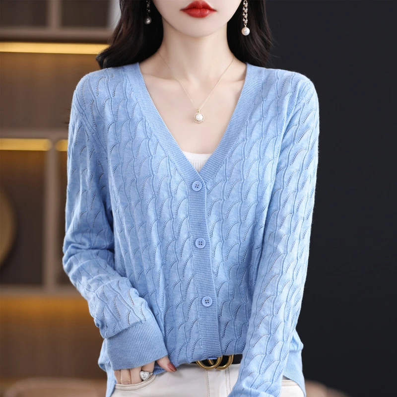 精纺羊毛v领针织开衫女秋薄款勾花镂空毛衣宽松气质外搭A286