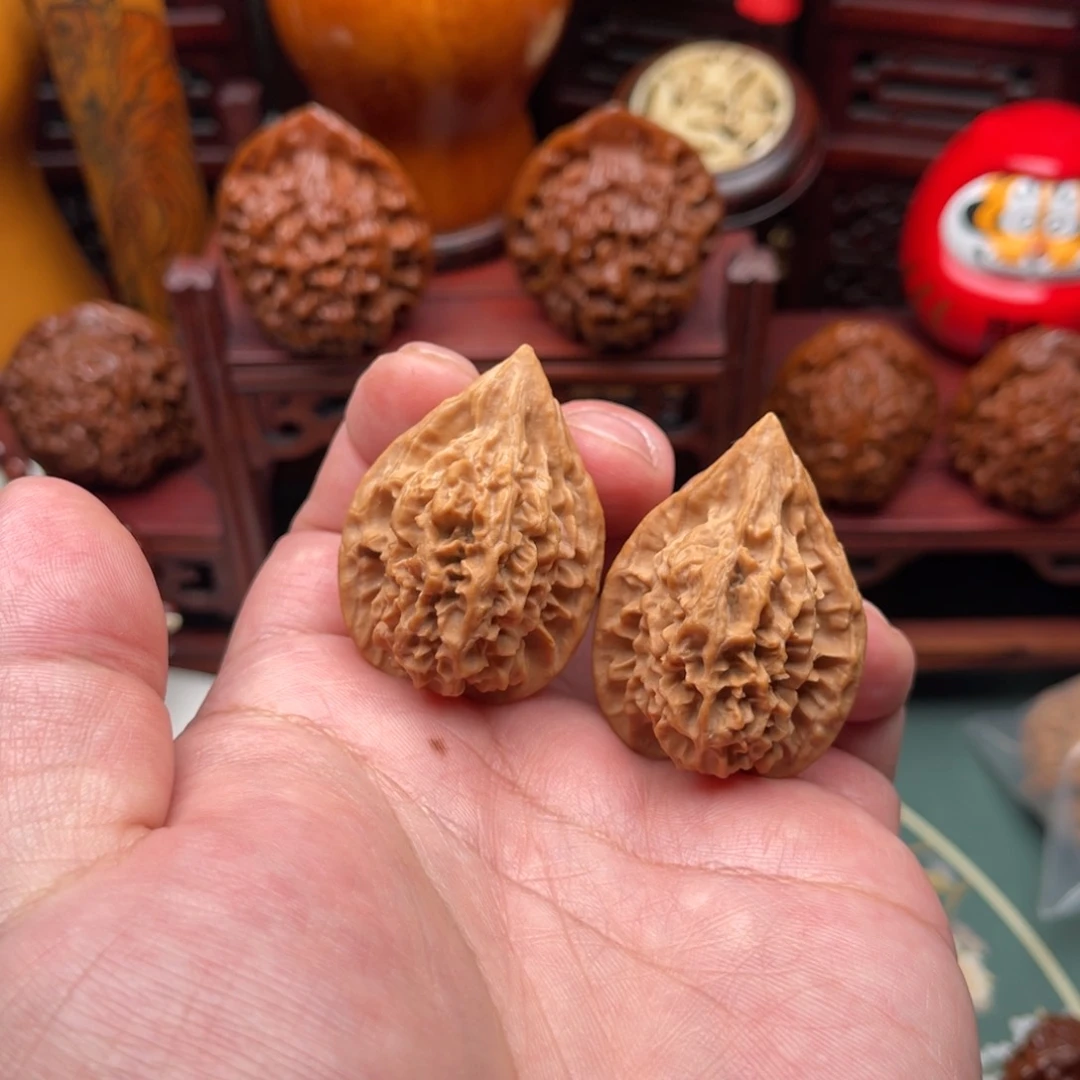 桃核把件梵**簡秦岭鸡心 全品无修无药