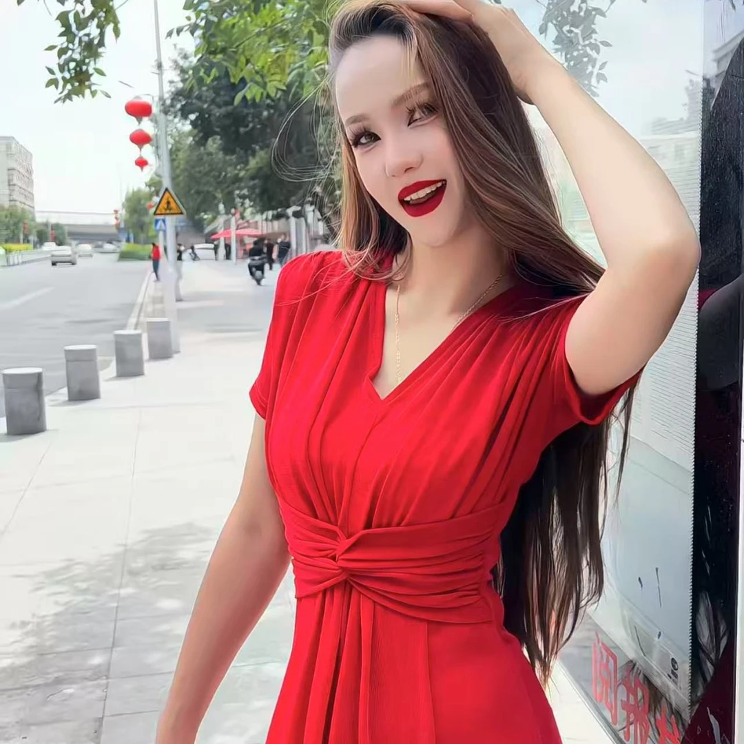 法式轻熟风V领褶皱收腰显瘦夏季气质通勤中长裙连衣裙