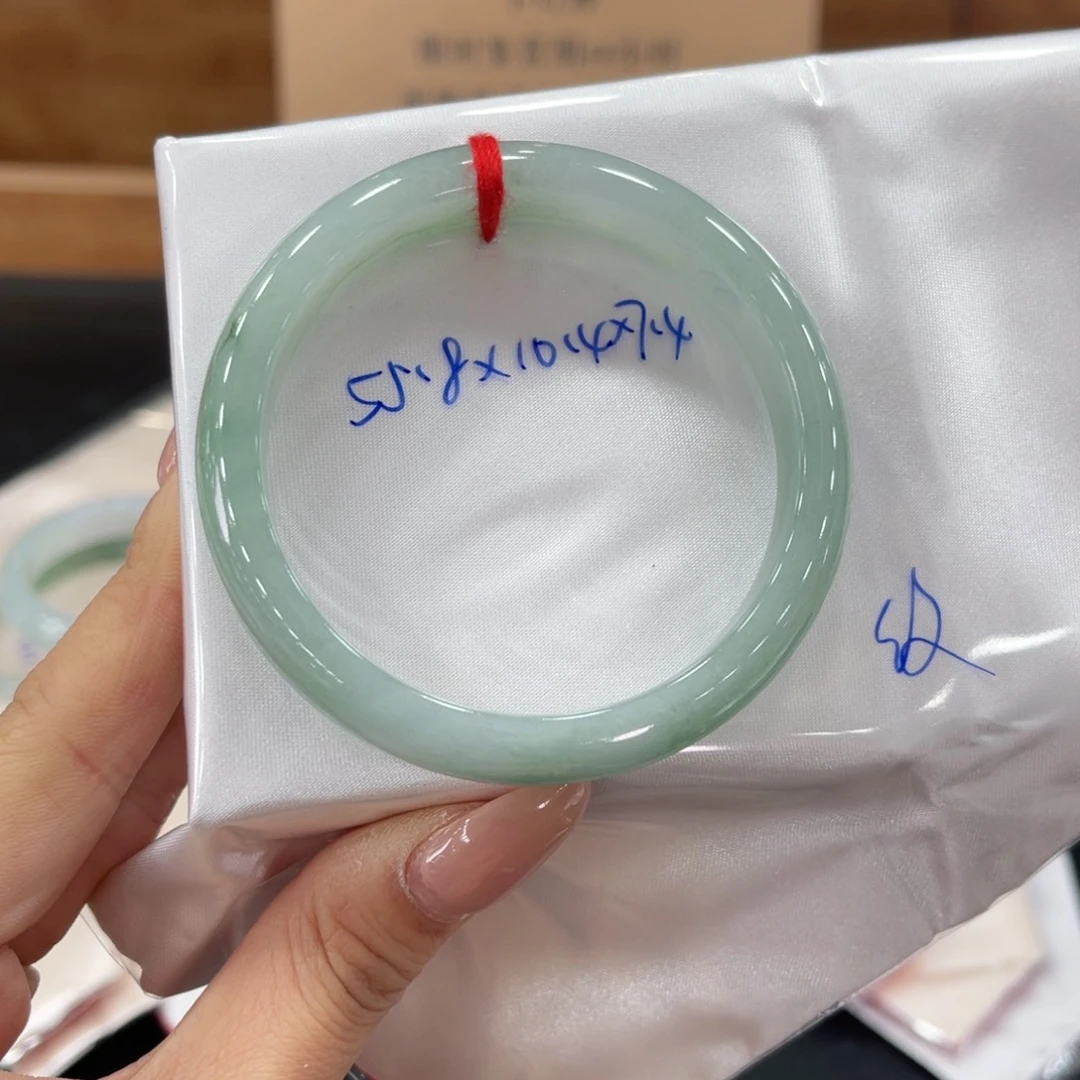 未镶嵌手镯翡翠翡翠