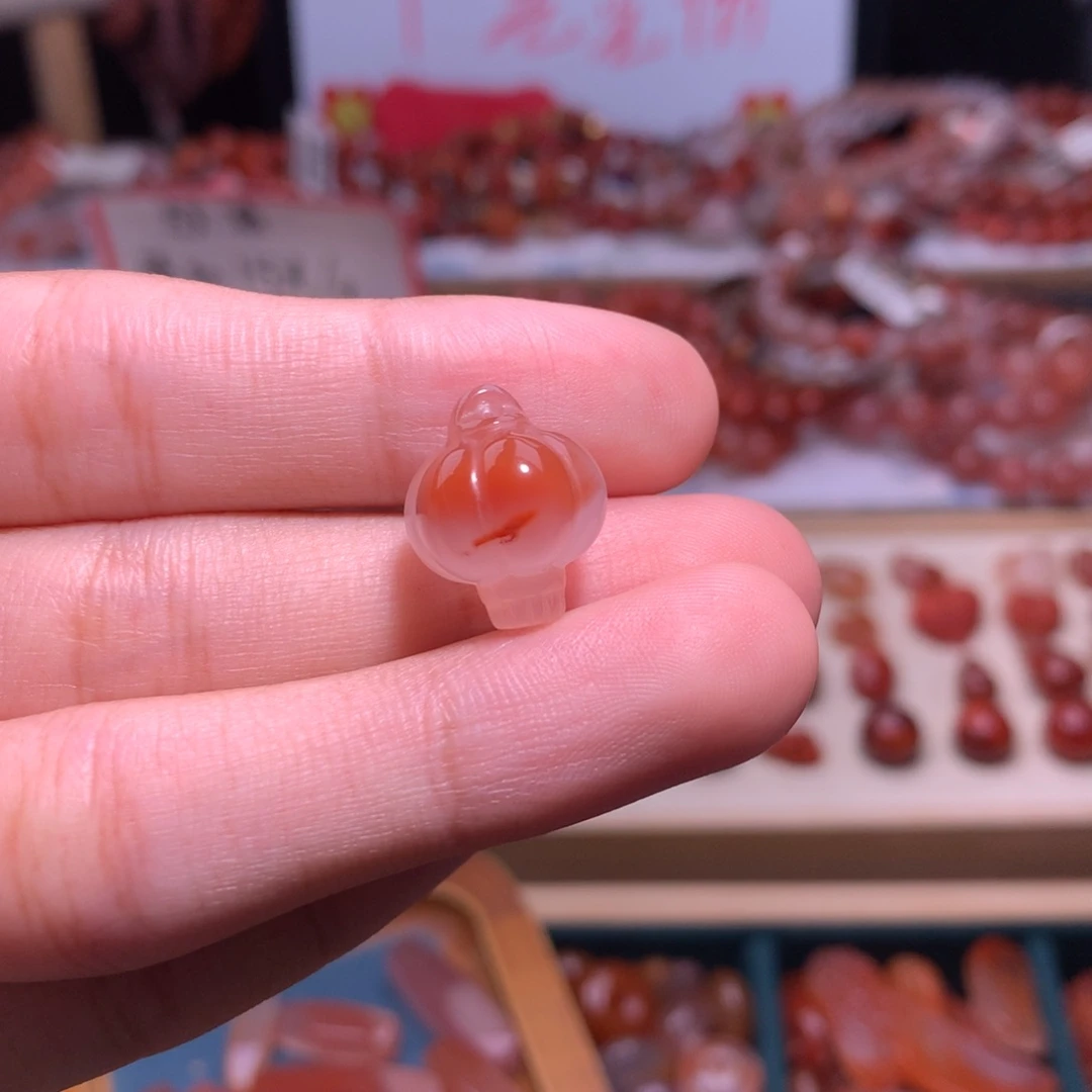 南红玛瑙未镶嵌珠宝半成品16