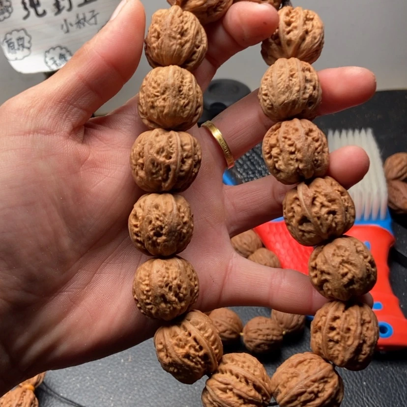 【闪购商品】手串文玩核桃脱****）