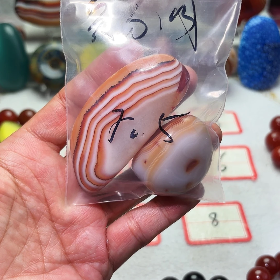 贸***于玛瑙/玉髓未镶嵌颈饰