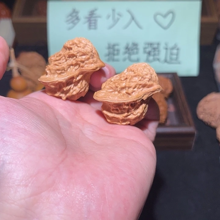 文玩核桃吊坠1.全小鸟40