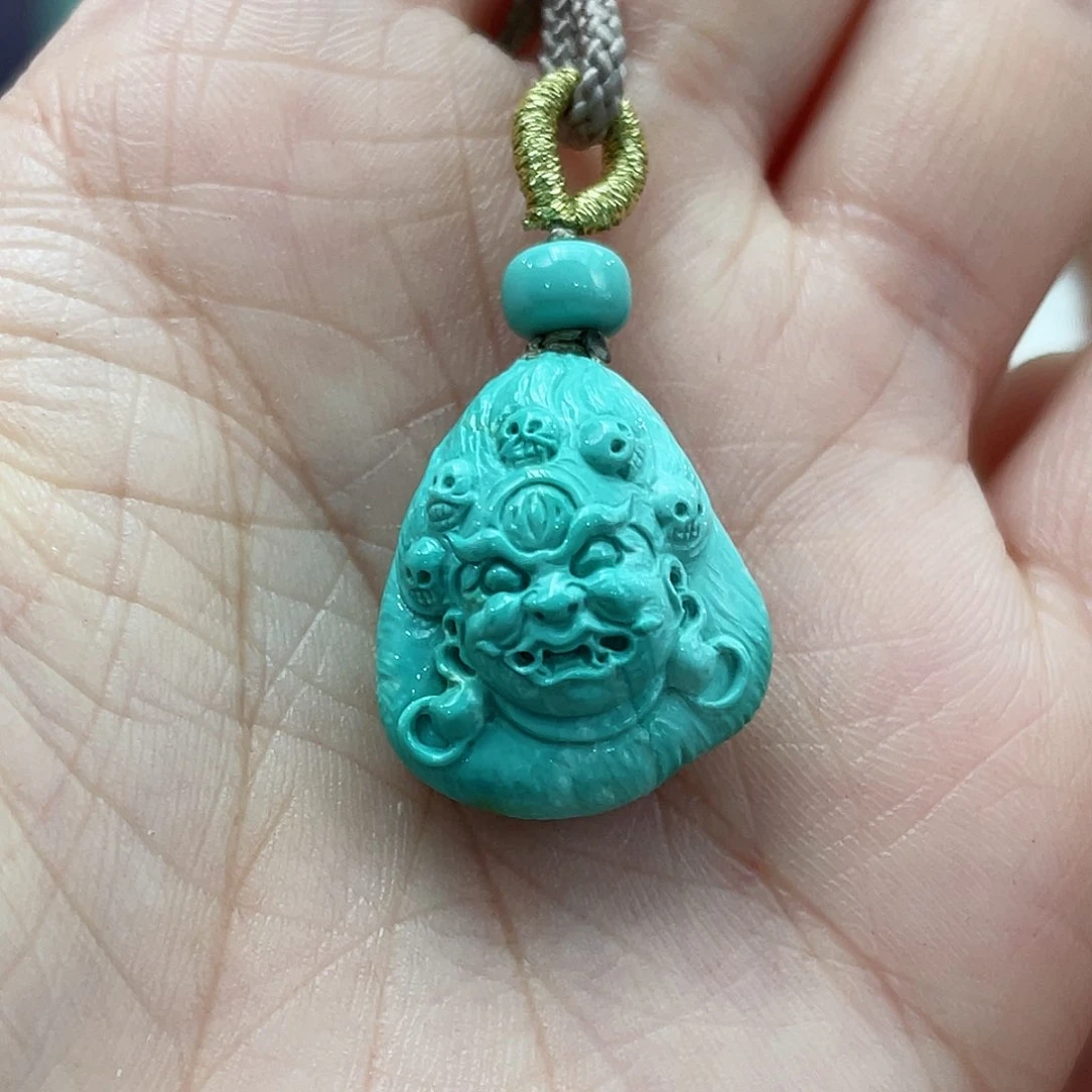 绿松石颈饰未镶嵌