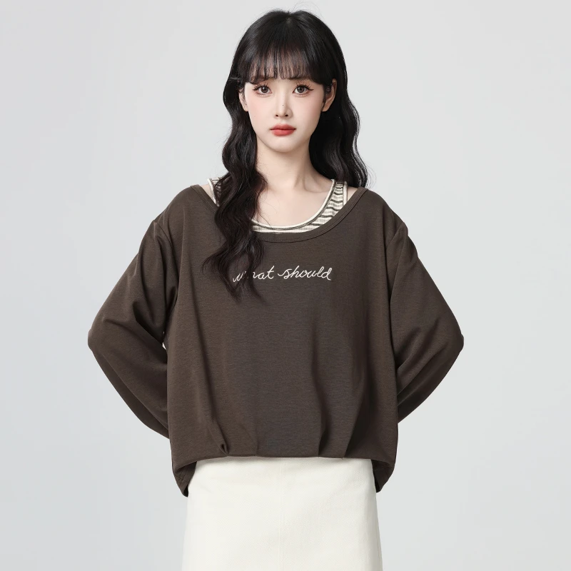 咖色露肩长袖卫衣女春秋2025秋季新款条纹拼接假两件无帽宽松上衣