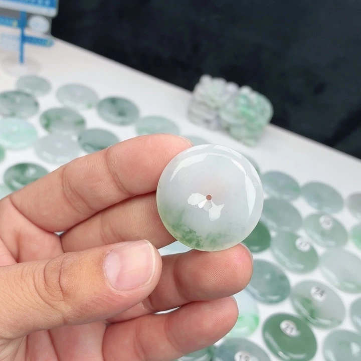 翡翠未镶嵌颈饰缅甸天然A货翡翠32.3-5.7