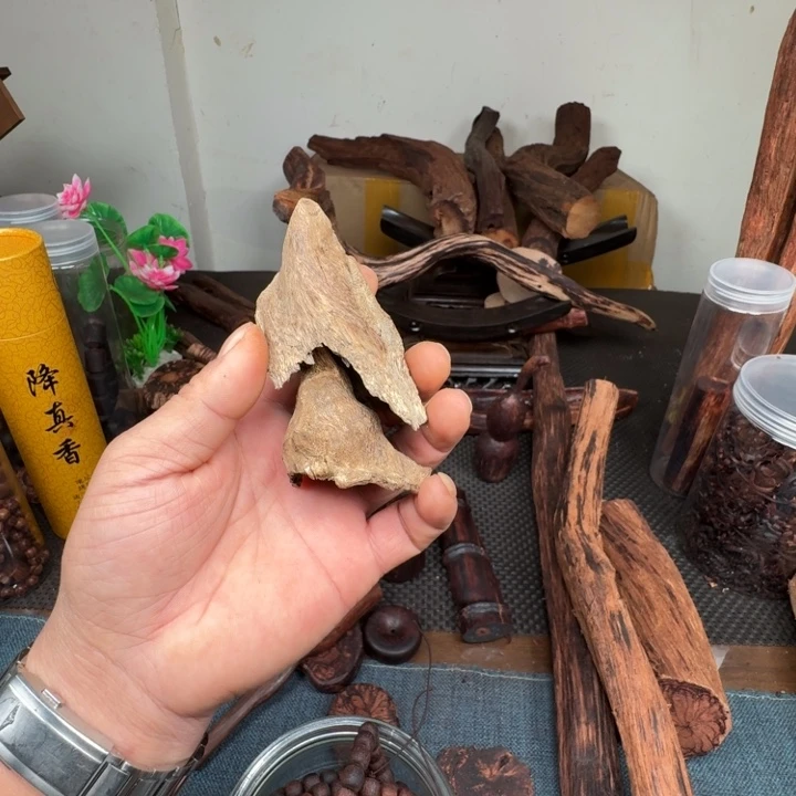 -***-降真香无事牌熏香料头11克