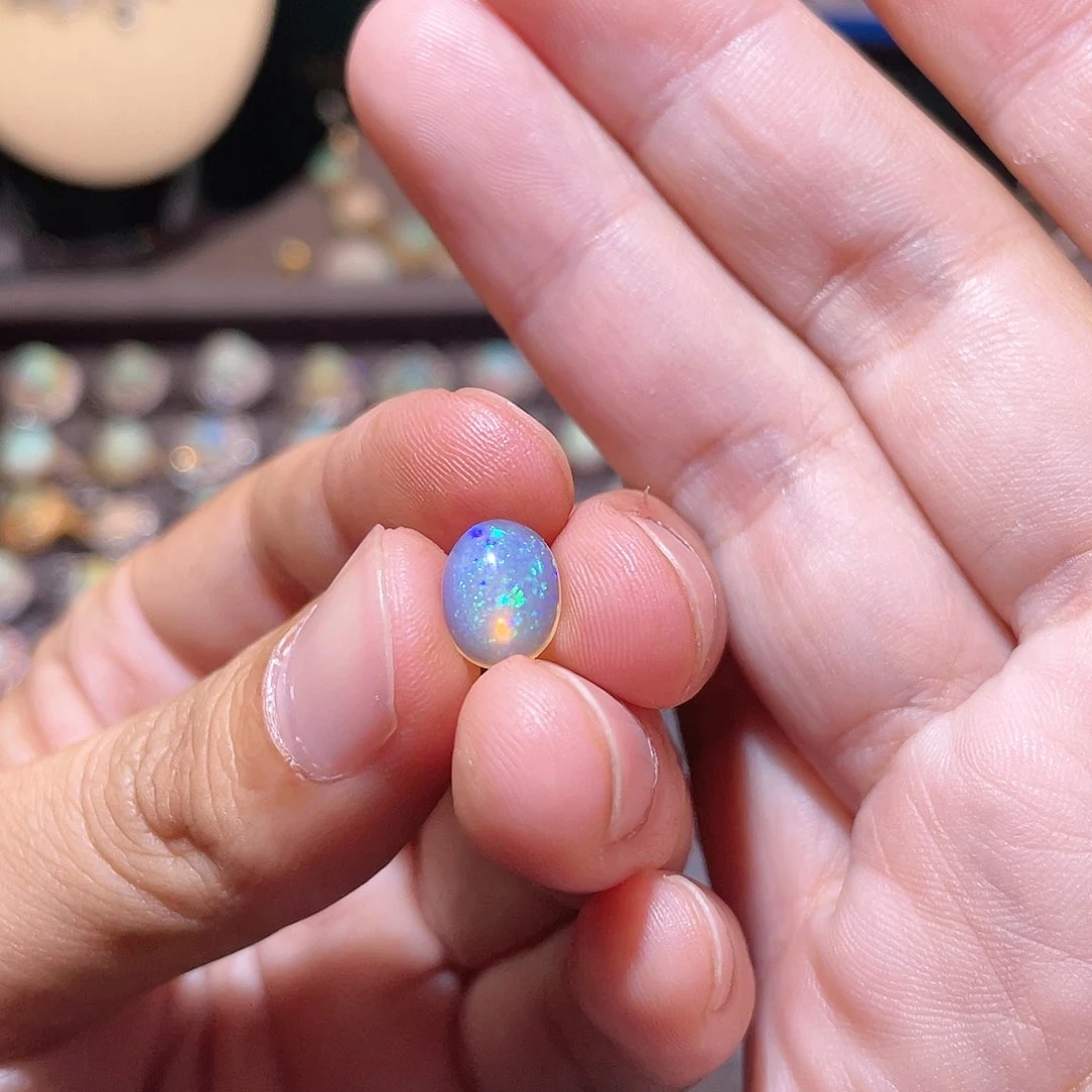 银S925镶嵌欧泊戒指）?