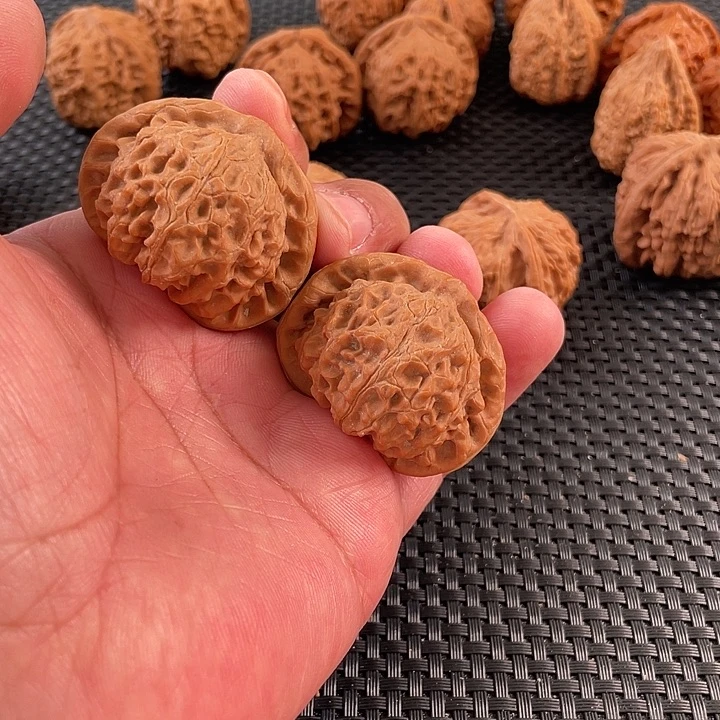 文玩核桃把件宫灯42