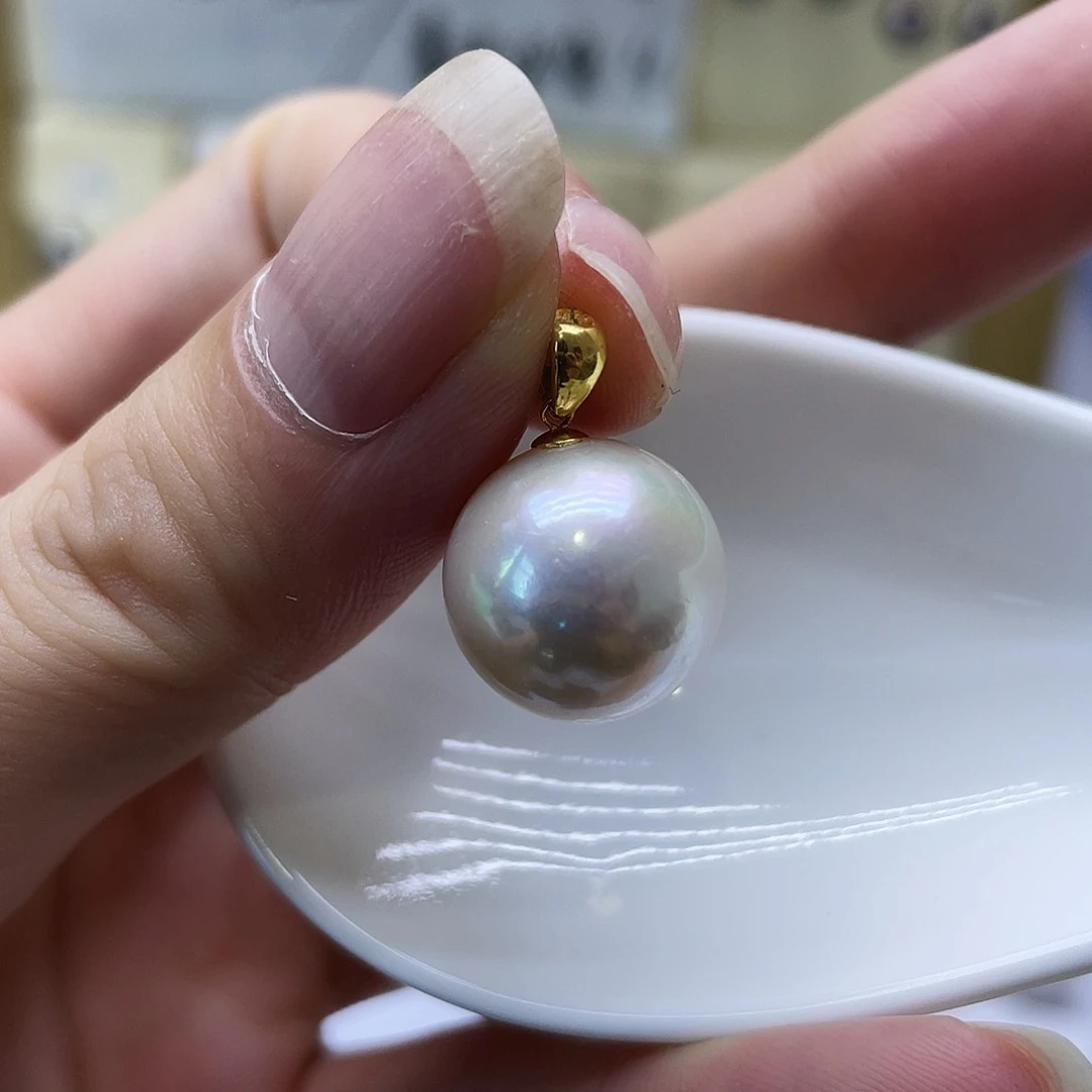 淡水珍珠18K金镶嵌颈饰