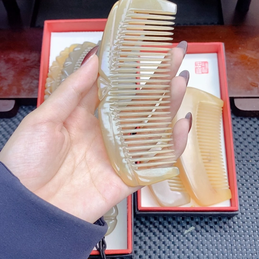 纯手工制作纯牛角梳子