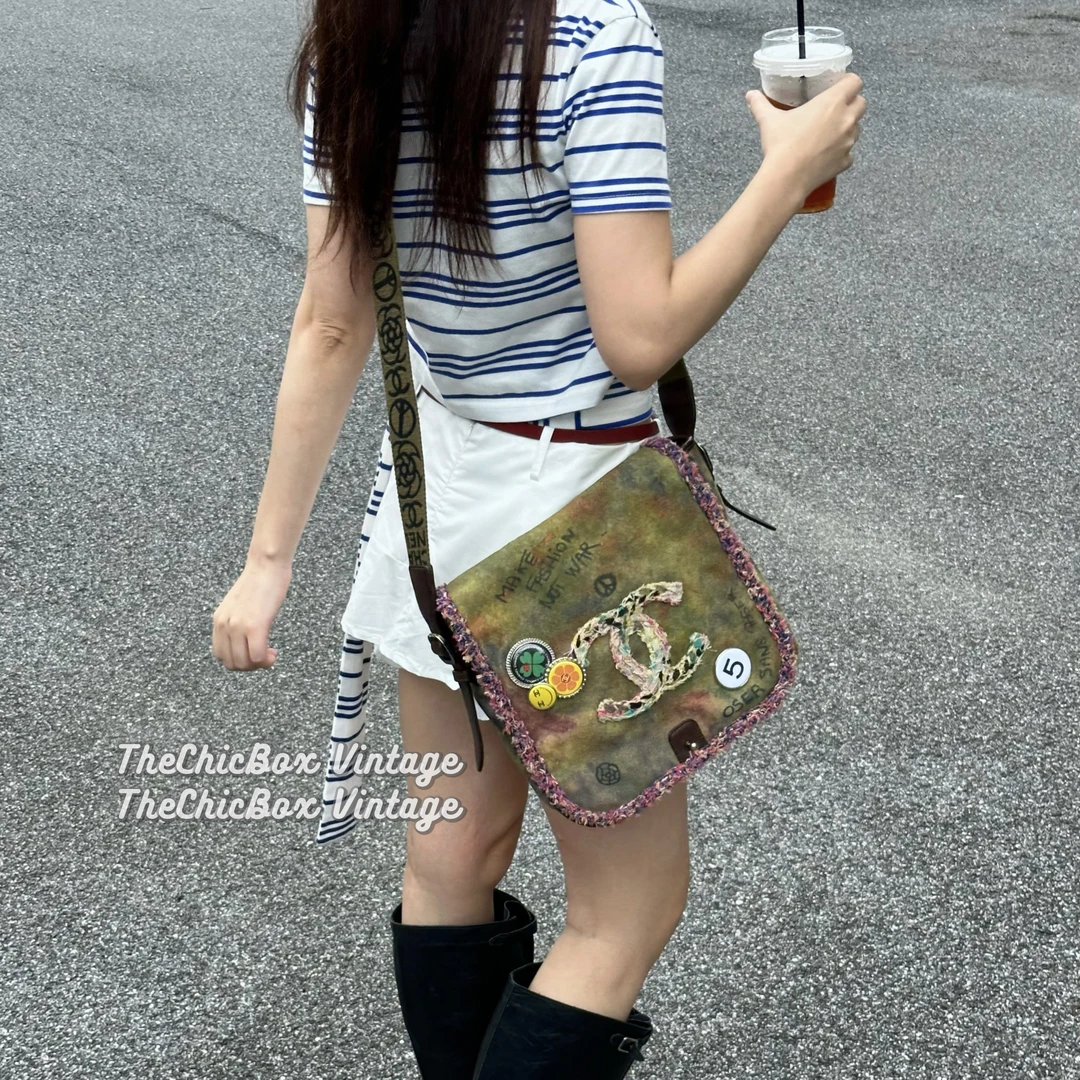95新 Chanel/香奈儿 只盒/Chanel超稀有小号涂鸦反战斜挎邮差包包