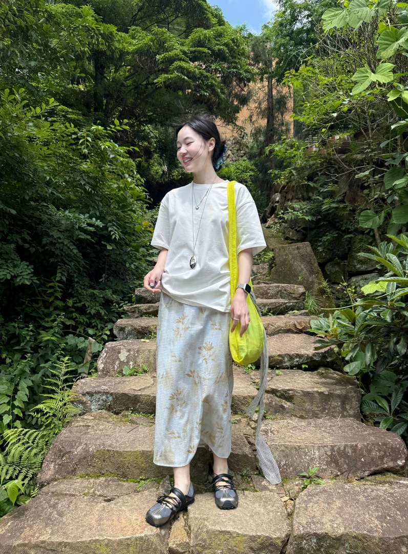 2025夏季新款圆领正肩短袖t恤宽松遮肉显瘦上衣女百搭半身裙套装