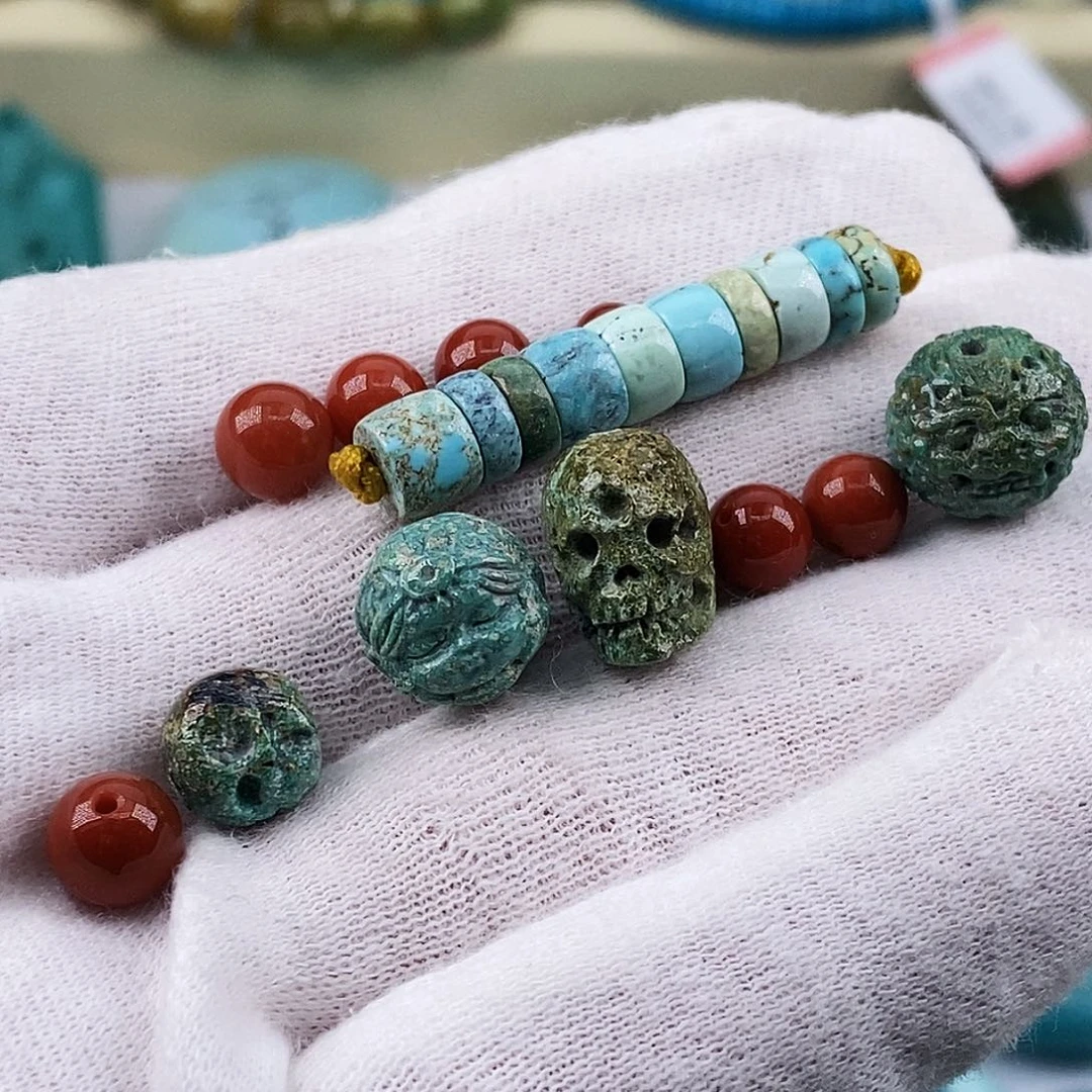 南红玛瑙未镶嵌珠宝奇石