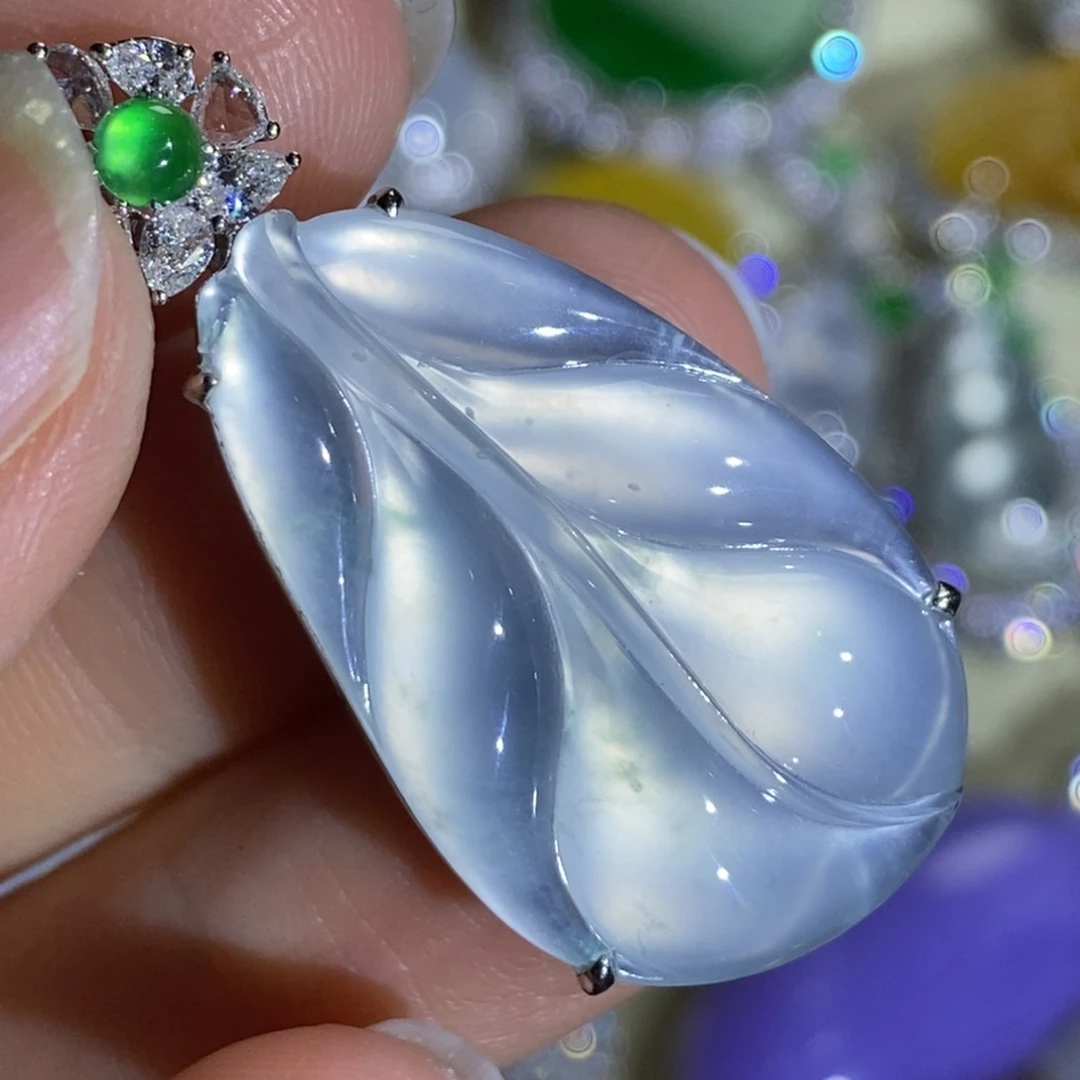 翡翠18K金镶嵌戒指叶子