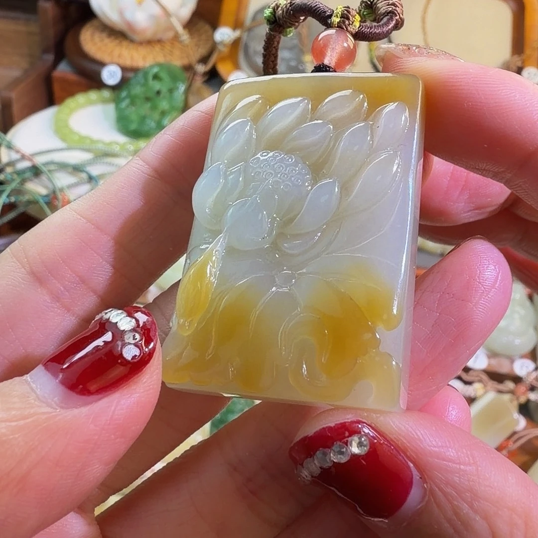 x***x颈饰未镶嵌和田玉