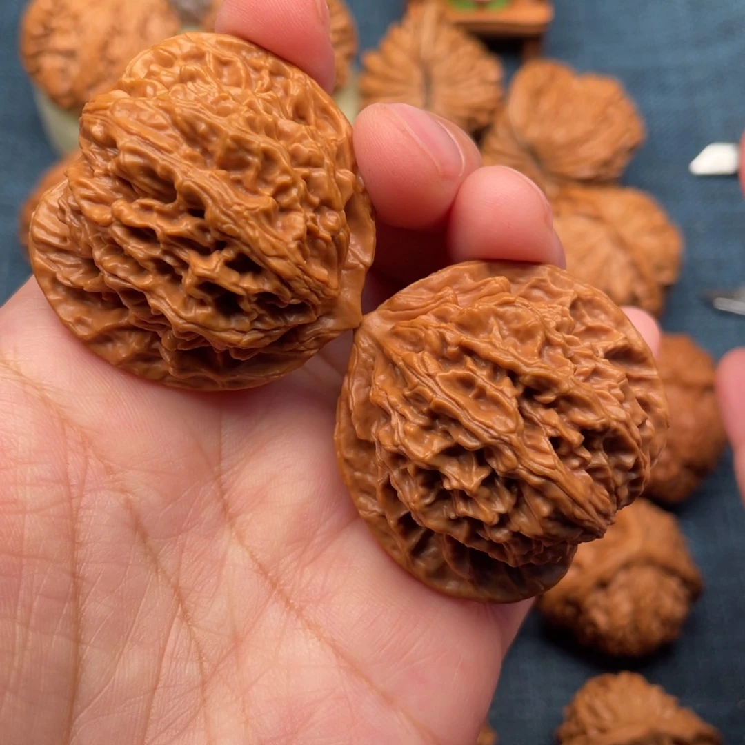 文玩核桃把件42精品老款桃心盘龙纹全品