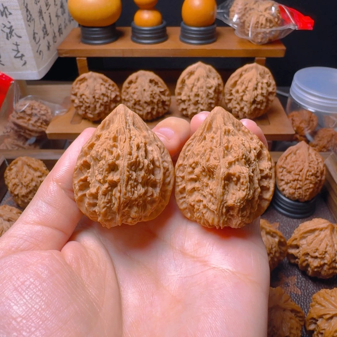 文玩核桃把件流星雨