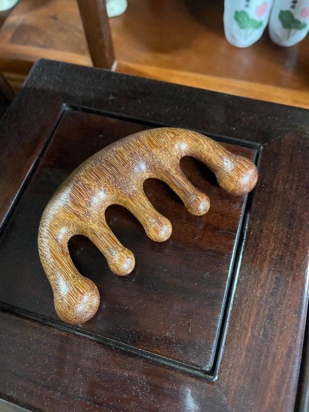 龙凤檀按摩五齿圆头防静电木木梳子便携梳子梳子疏通经络